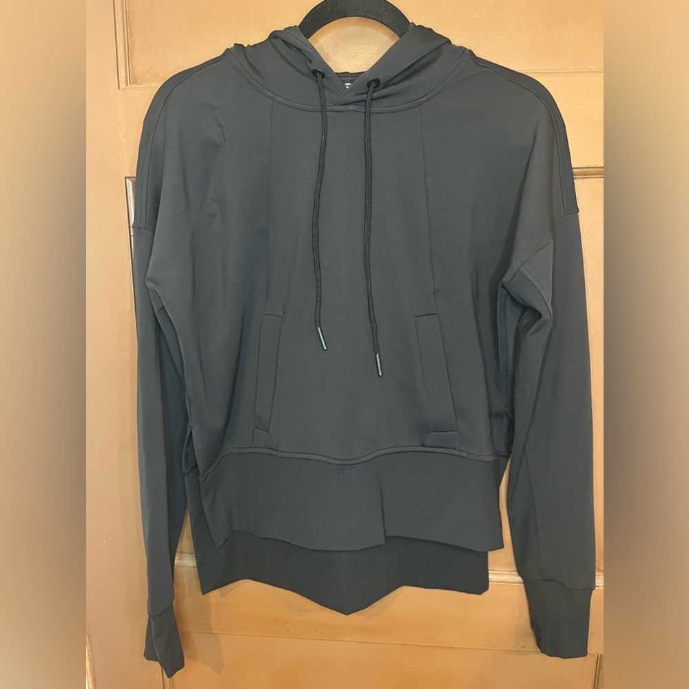 Athleta // Venice Hoodie // Size XXS